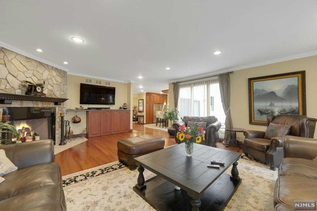 624 Alps Road, Wayne, NJ 07470