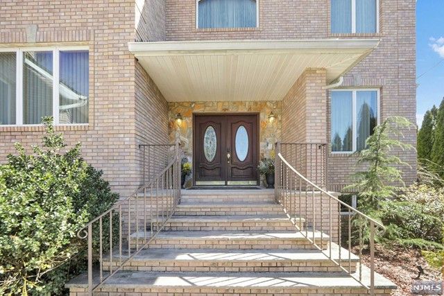 624 Alps Road, Wayne, NJ 07470
