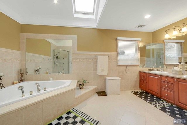 624 Alps Road, Wayne, NJ 07470
