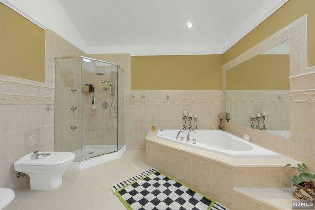 624 Alps Road, Wayne, NJ 07470