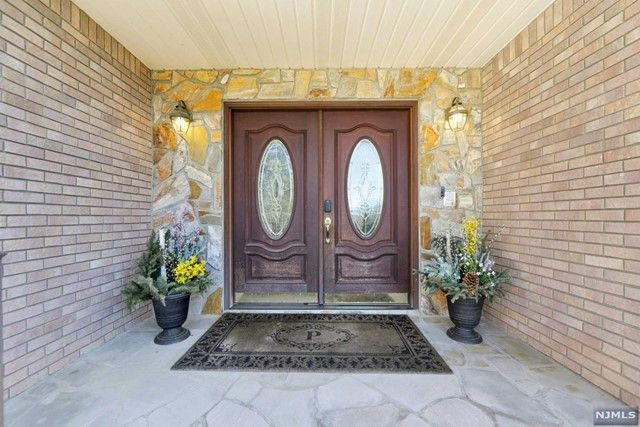624 Alps Road, Wayne, NJ 07470