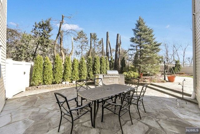 624 Alps Road, Wayne, NJ 07470