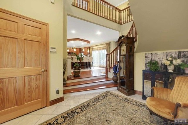 624 Alps Road, Wayne, NJ 07470