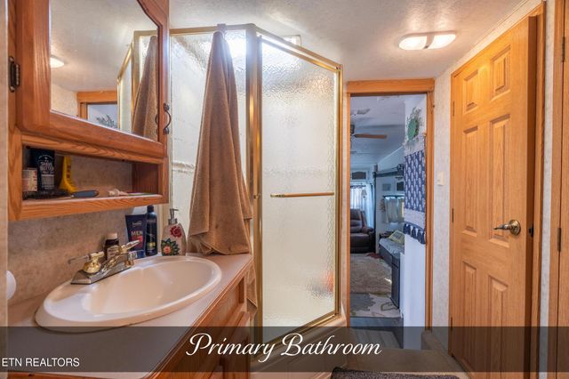 88 Apache Tr, Crossville, TN 38572