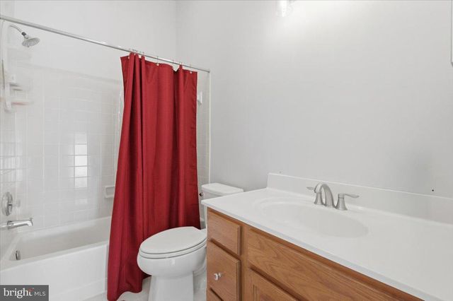 44107 SAXONY TER, Ashburn, VA 20147