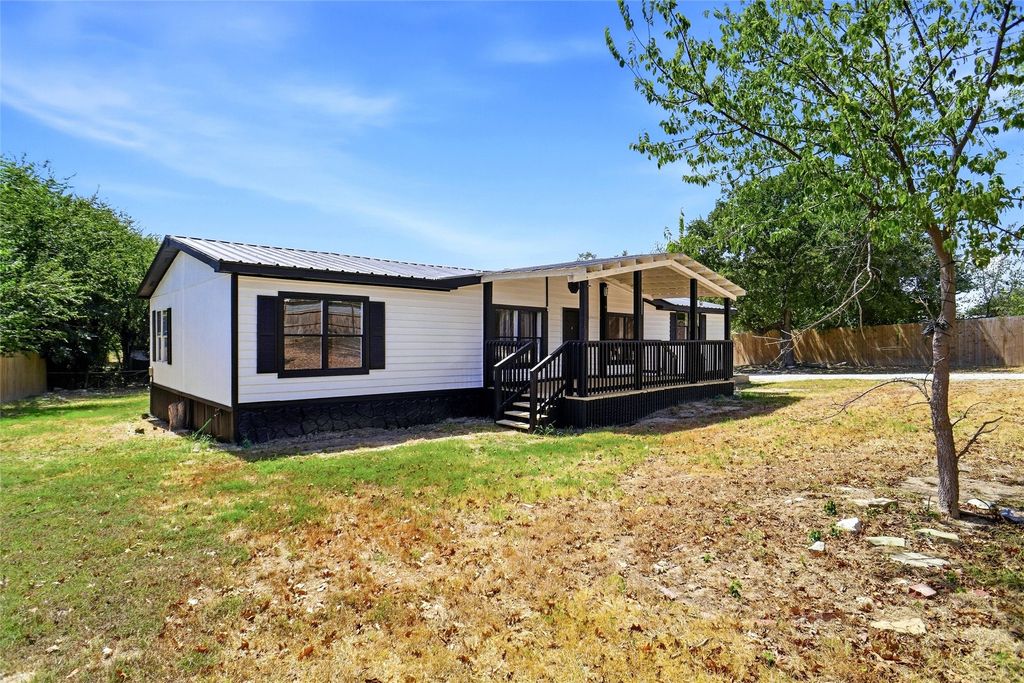 276 Wonder Drive, Springtown, TX 76082 — photo 3