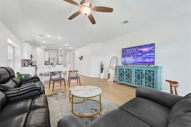 562 Long Beach Bay Dr, Katy, TX 77493