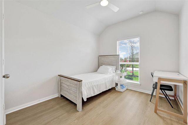 562 Long Beach Bay Dr, Katy, TX 77493