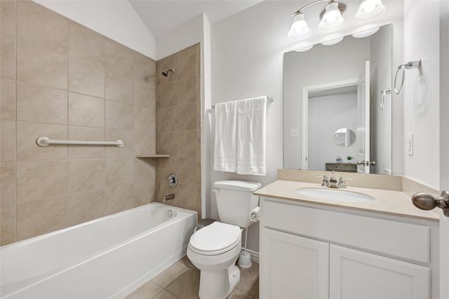 562 Long Beach Bay Dr, Katy, TX 77493