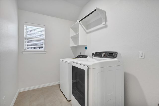 562 Long Beach Bay Dr, Katy, TX 77493