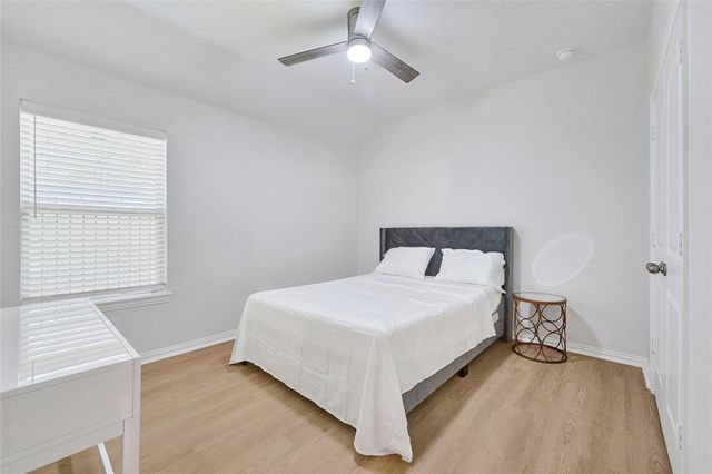 562 Long Beach Bay Dr, Katy, TX 77493