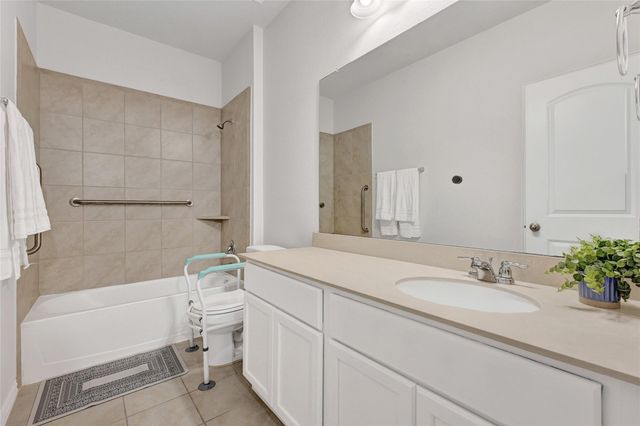 562 Long Beach Bay Dr, Katy, TX 77493