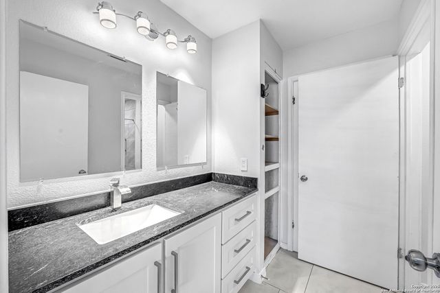 514 JACKSON KELLER RD, San Antonio, TX 78216