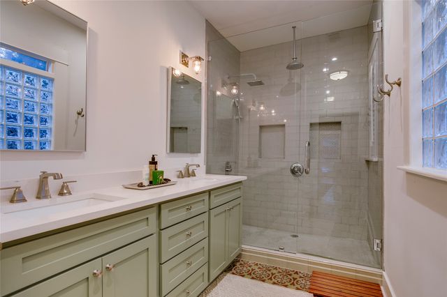5911 Reiger Avenue, Dallas, TX 75214