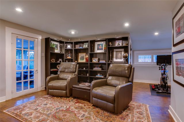 5911 Reiger Avenue, Dallas, TX 75214
