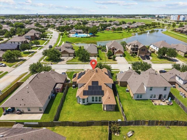 2871 Ginger Cove Lane, Dickinson, TX 77539