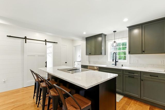 267 F S. Main Street, Hopedale, MA 01747