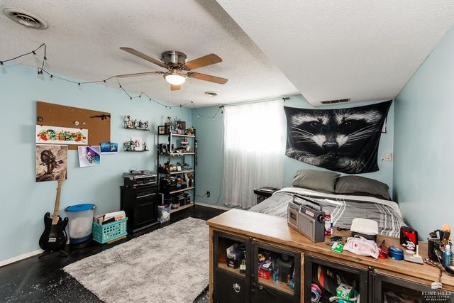 1518 Holly Lane, Junction City, KS 66441