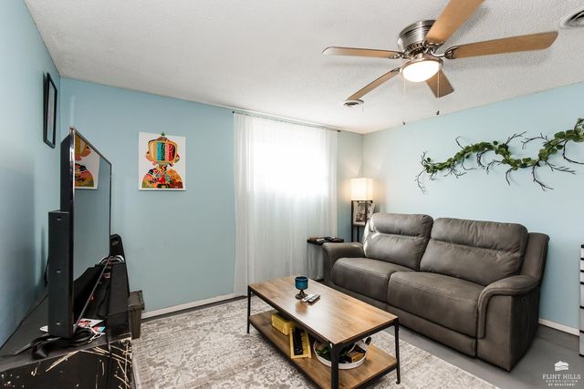 1518 Holly Lane, Junction City, KS 66441