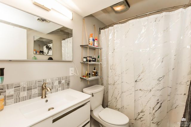 1518 Holly Lane, Junction City, KS 66441