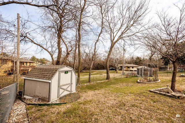 1518 Holly Lane, Junction City, KS 66441