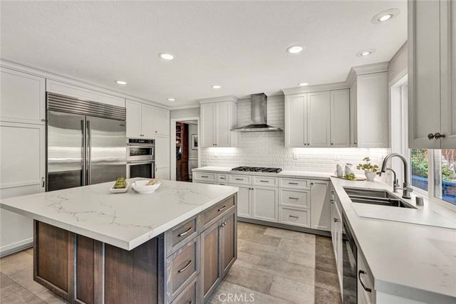 394 S Smokeridge, Anaheim Hills, CA 92807