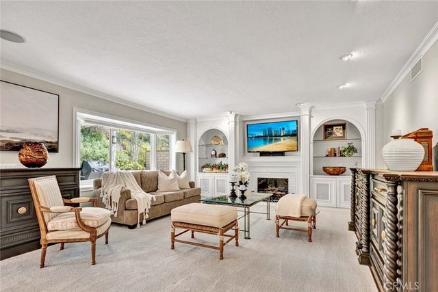 394 S Smokeridge, Anaheim Hills, CA 92807
