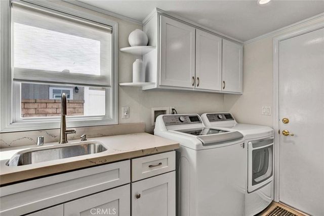 394 S Smokeridge, Anaheim Hills, CA 92807