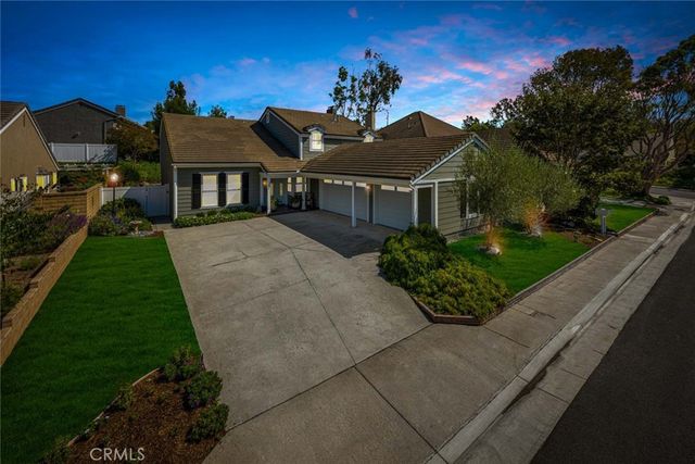 394 S Smokeridge, Anaheim Hills, CA 92807