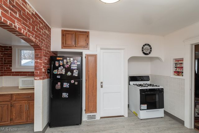 4572 W 149th Street, Cleveland, OH 44135