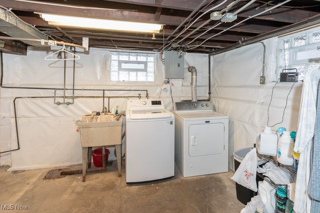 4572 W 149th Street, Cleveland, OH 44135