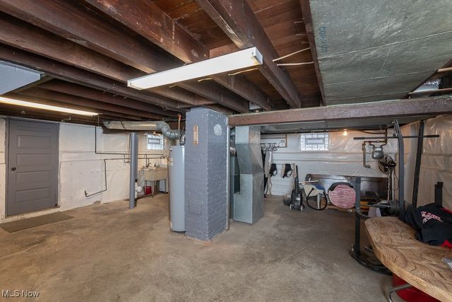 4572 W 149th Street, Cleveland, OH 44135