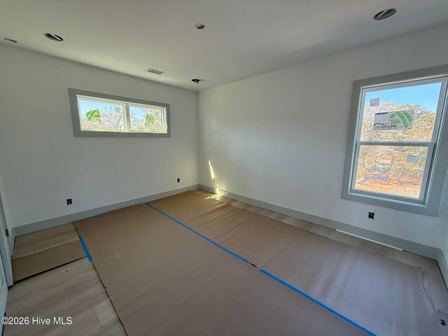 98 SE 43rd Street, Oak Island, NC 28465