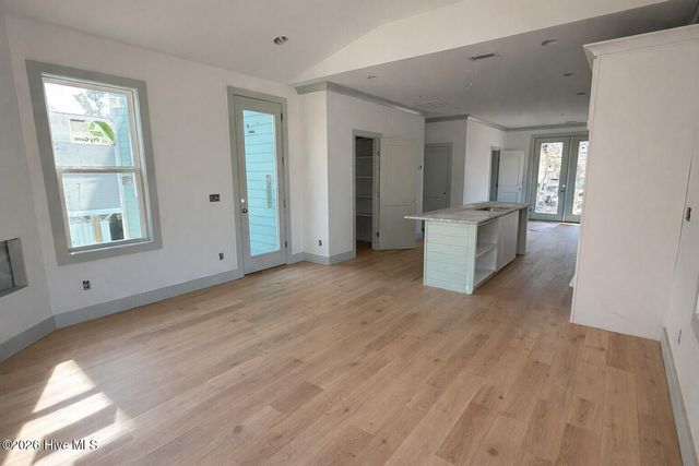 98 SE 43rd Street, Oak Island, NC 28465