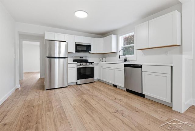 2805 E Ashman Street, Midland, MI 48642