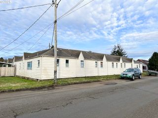 1010 IVY Ave, Tillamook, OR 97141