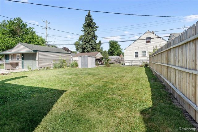 2960 Bailey Avenue, Lincoln Park, MI 48146