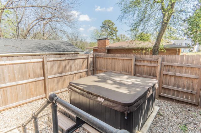 105 Trivista Left, Hot Springs, AR 71901