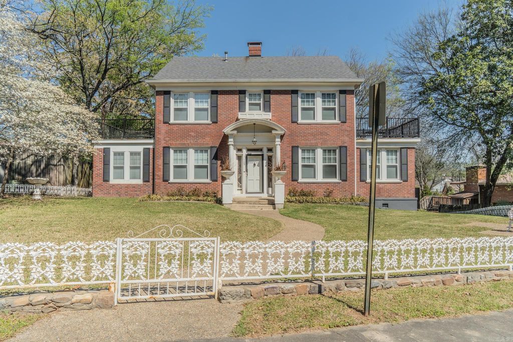 105 Trivista Left, Hot Springs, AR 71901