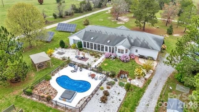 1035 Mcmillan Road, Cheraw, SC 29520