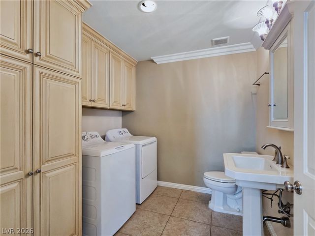 3181 Bel Air Drive, Las Vegas, NV 89109