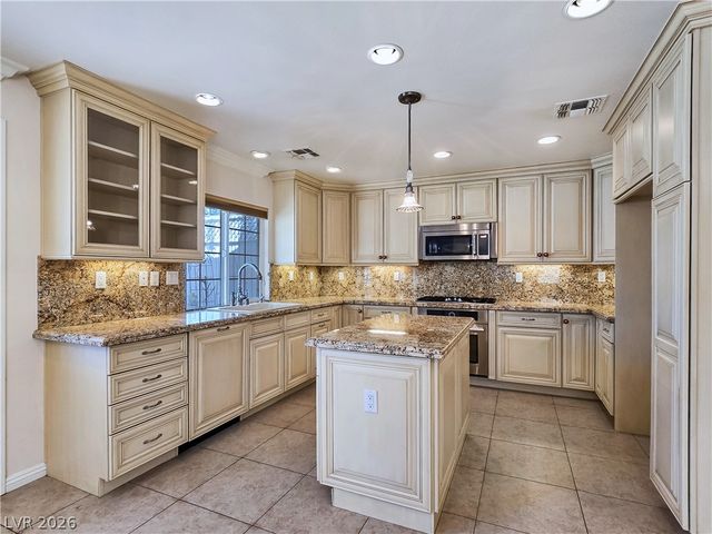 3181 Bel Air Drive, Las Vegas, NV 89109