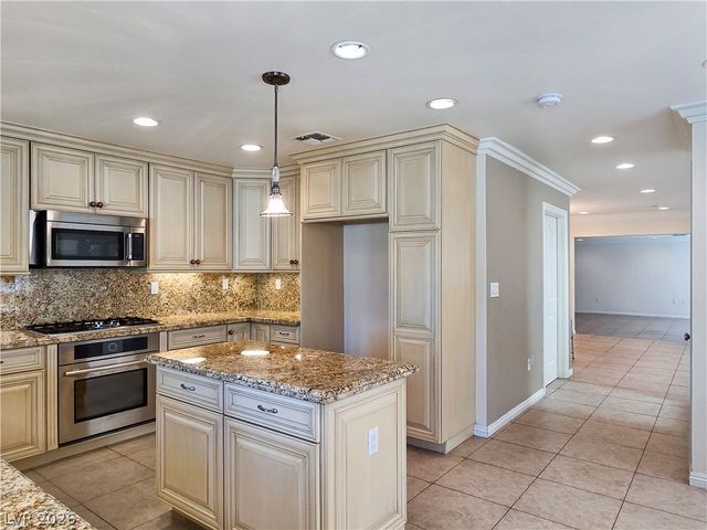 3181 Bel Air Drive, Las Vegas, NV 89109