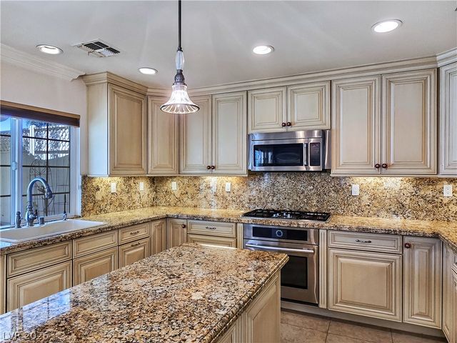 3181 Bel Air Drive, Las Vegas, NV 89109