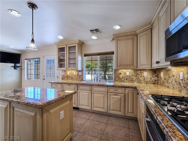 3181 Bel Air Drive, Las Vegas, NV 89109