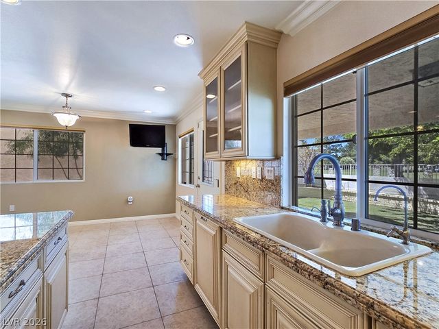 3181 Bel Air Drive, Las Vegas, NV 89109