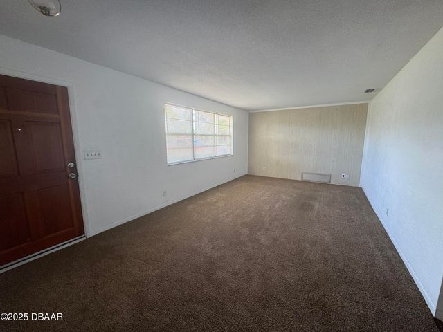 2411 Kenilworth Avenue, South Daytona, FL 32119