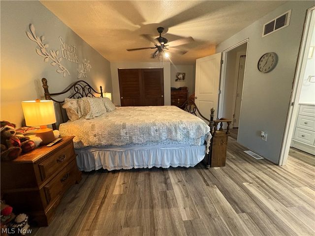 44017 State Route 162, Wellington, OH 44090