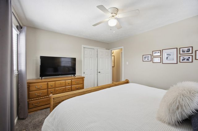 216 Paddock Drive, Versailles, KY 40383