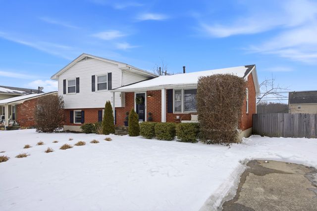 216 Paddock Drive, Versailles, KY 40383